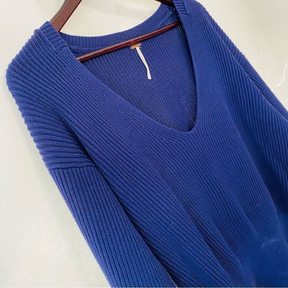 Free People Womens Purple V Neck Pullover Sweater Size Small - Picture 3 of 12